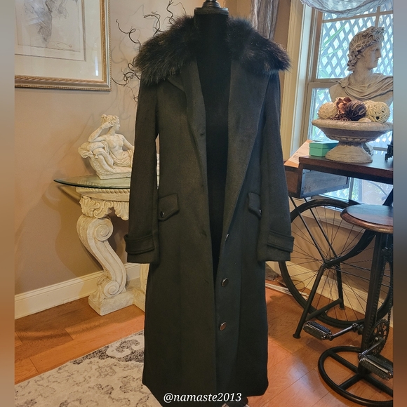 Guess Wool Blend Coat with Faux Fur Collar Brushed Fabric 3/4 Length Designer 68 - Picture 12 of 16